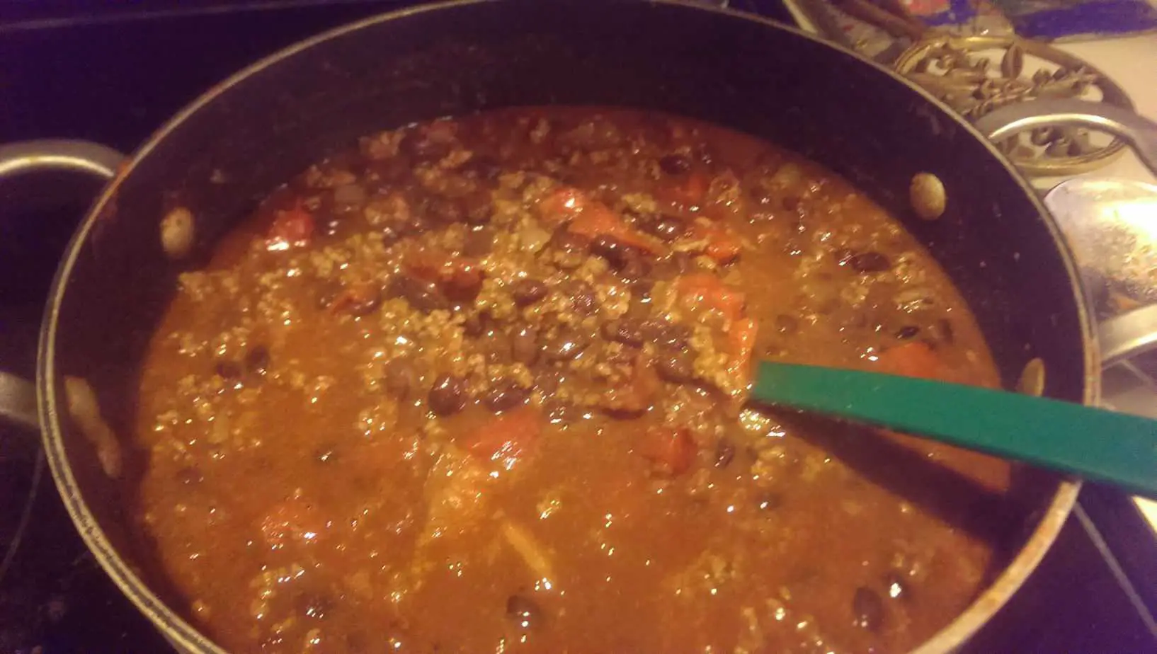 How to thicken chili - Simmer until thickened
