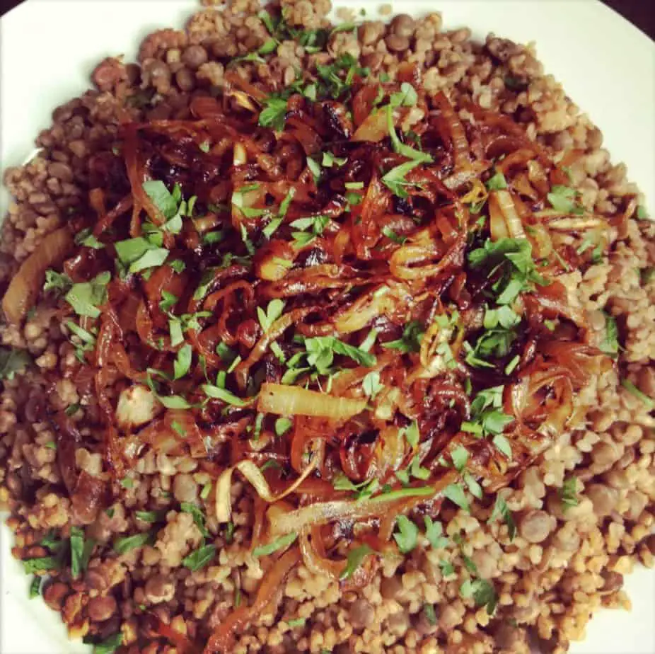 Lentils with Bulgur Wheat and Caramelized Onions