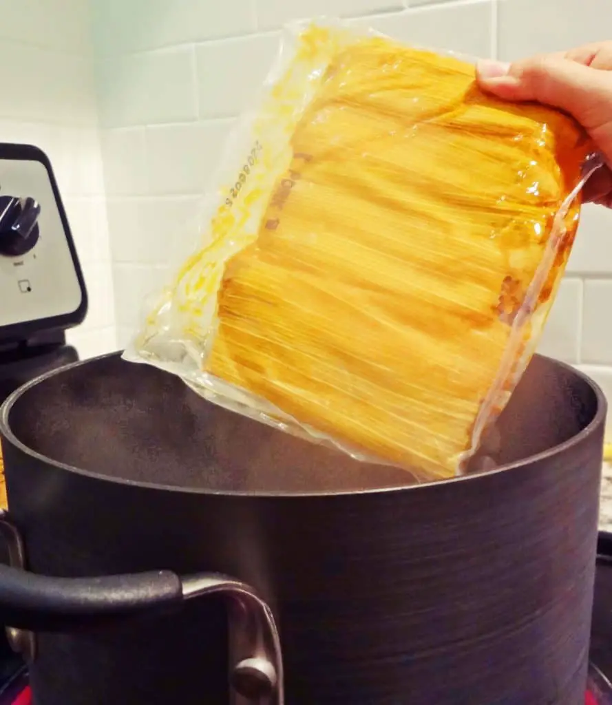 Boiling tamales